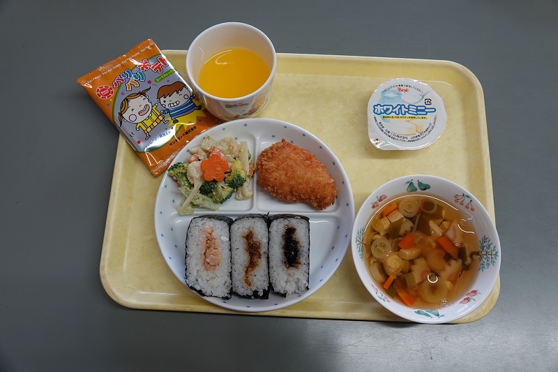 1月13日(金）新年お楽しみ会の給食