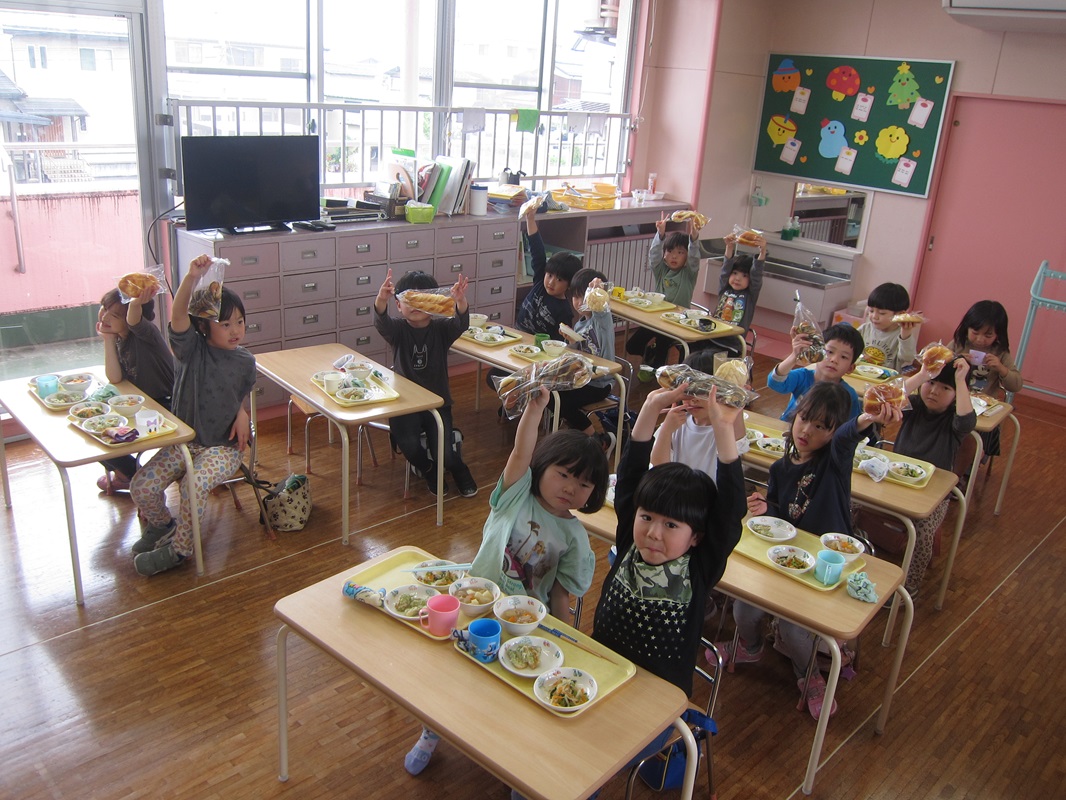みんなで美味しく食べました！
～ゆり組～