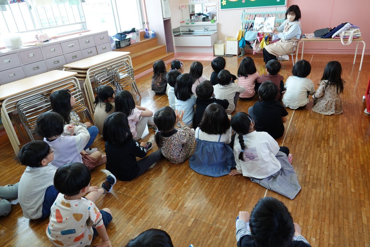 4月26日（金）今年度最初の「みんな集まれ！絵本の日」
