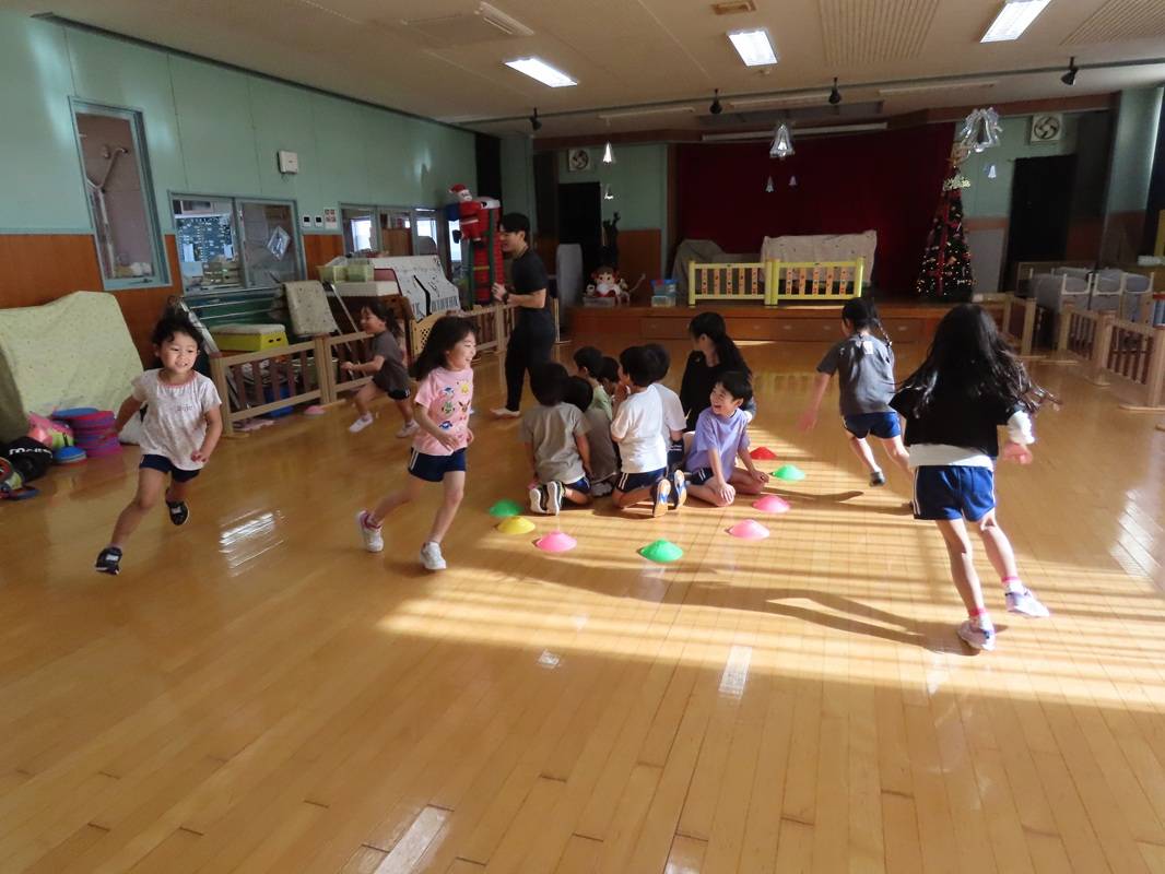 年長組　わくわくちゃれんじ「運動あそび」