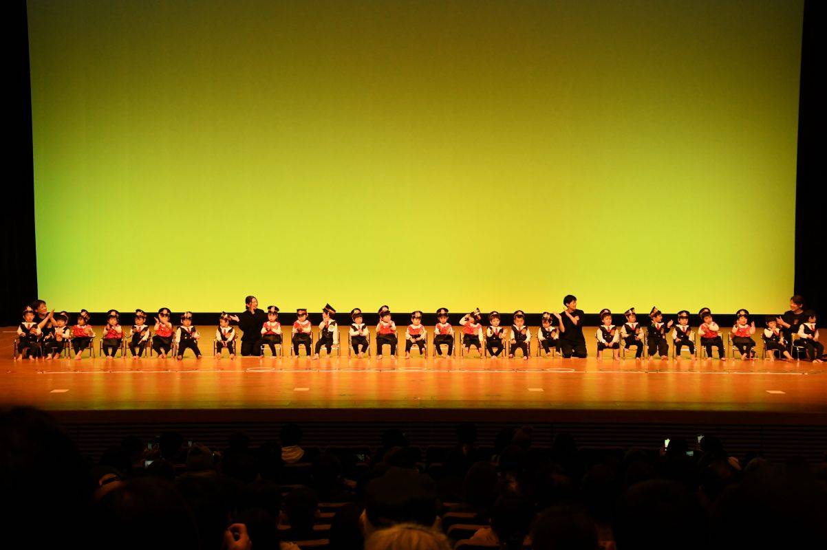 ぼたんぐみ「大きくなったら何になろう」