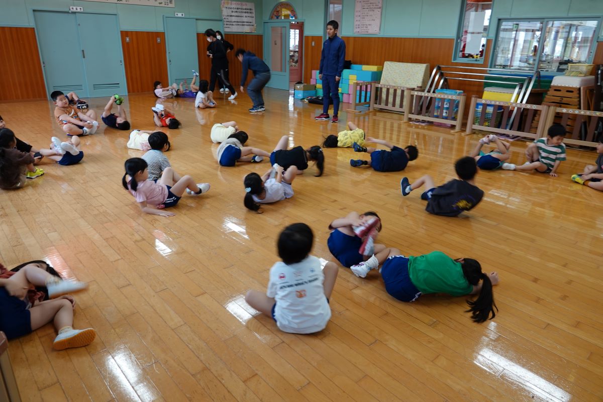 12月13日（水）年長の「わくわくちゃれんじ運動あそび」