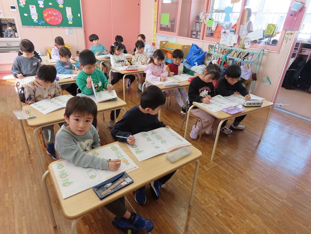 すみれ組　「学習あそび」